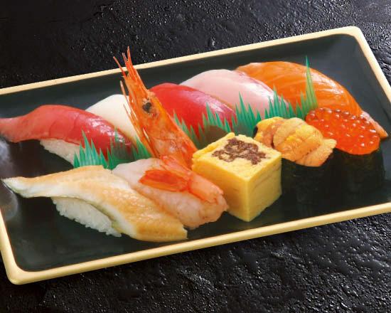 新鮮な握り寿司が四角いお皿に盛られている「雅1人前」の写真