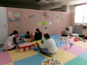 遊んでいる様子と測定している様子