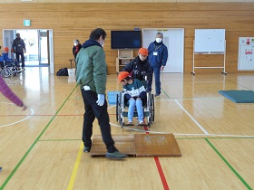 車椅子体験2